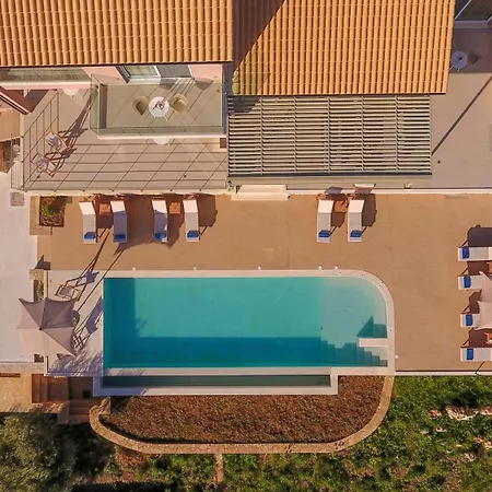 Villa Flomis Luxury Apolpaina