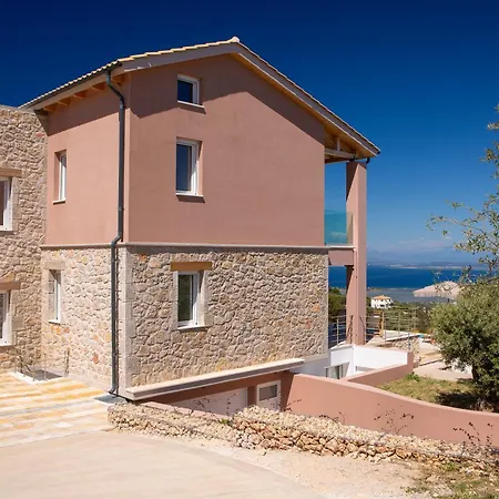Flomis Luxury Villa Apolpaina