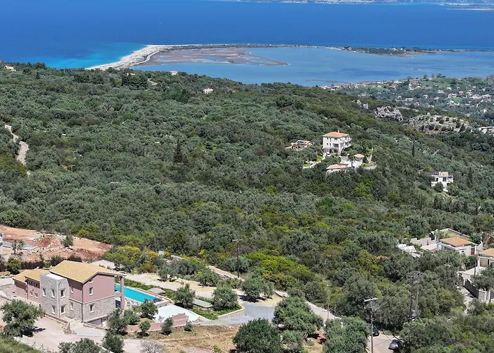 Flomis Luxury 别墅 Apolpaina