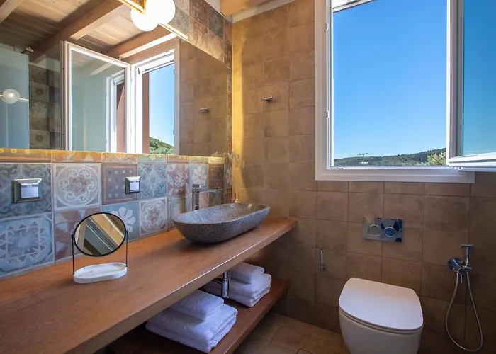 Flomis Luxury Apolpaina