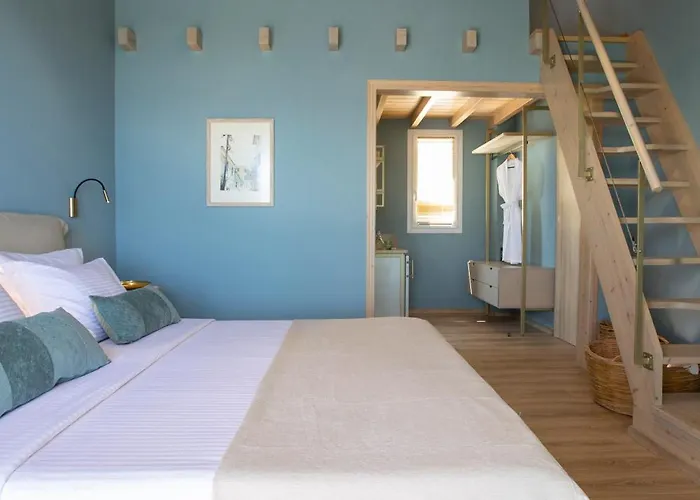 Flomis Luxury * Apolpaina