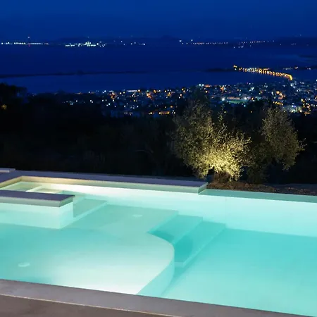 Βίλα Flomis Luxury *