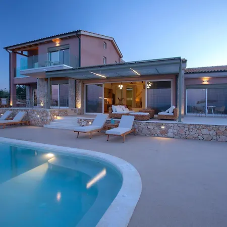 Vilă Flomis Luxury *