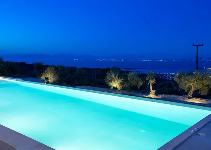 Villa Flomis Luxury *