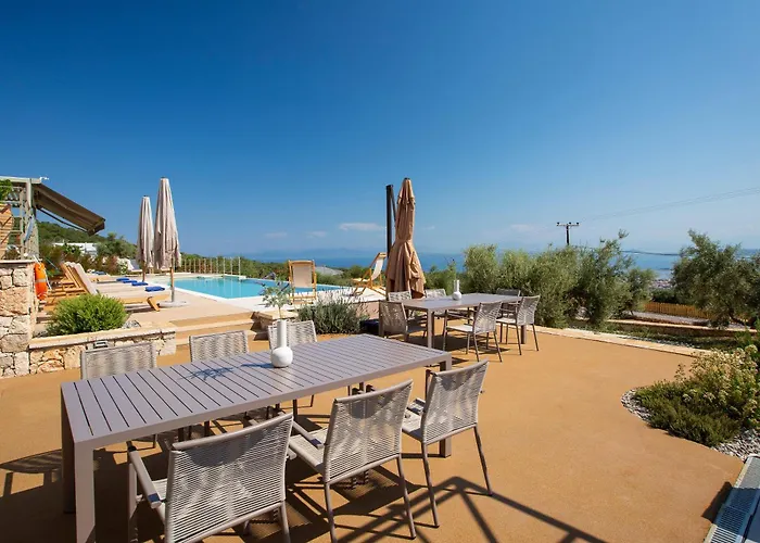 Villa Flomis Luxury *